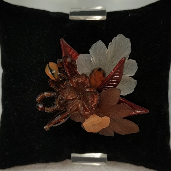 ๐จ๐ฆ Vintage Lot Of Artisan Handcrafted Brooches - Picture 6 of 10